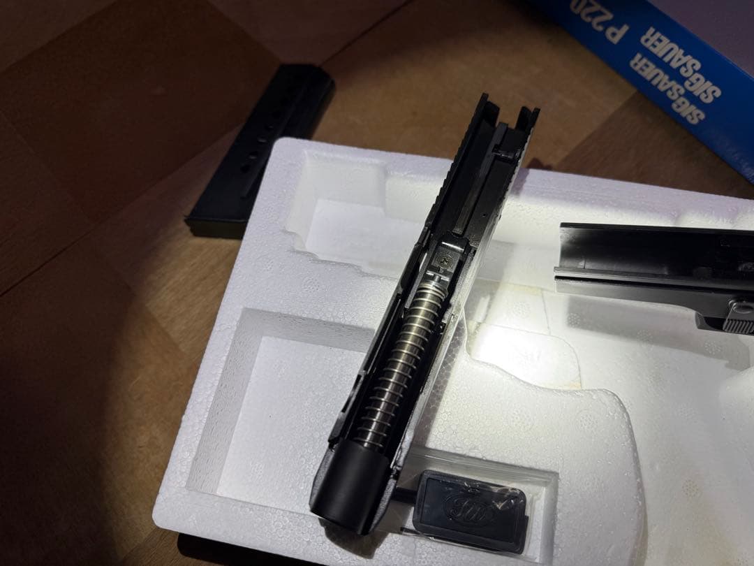 タナカワークスSIG P220 モデルガン 陸上自衛隊モデル