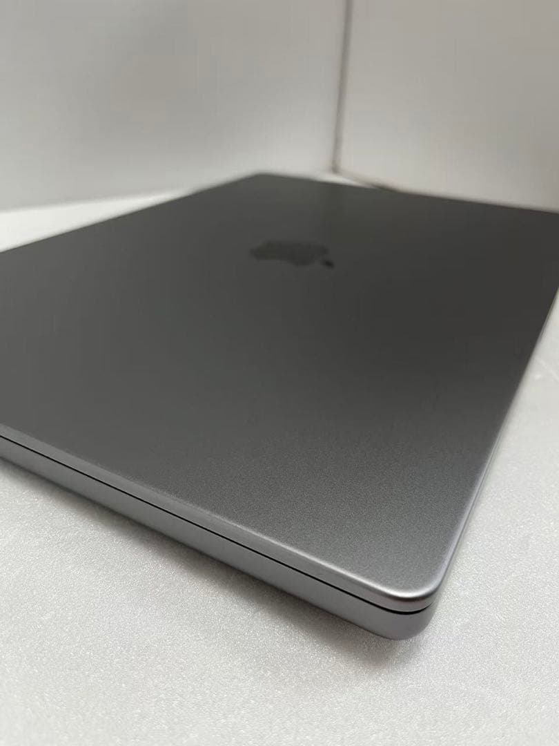 MacBook Pro M1 Max 16インチ2021 2TB/64GB