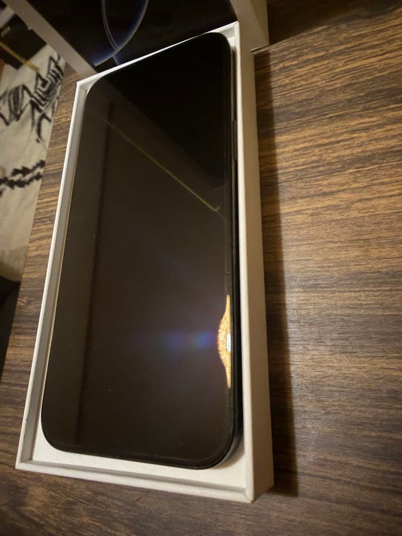 Apple iPhone 16proMAX ブラック 本体 充電ケーブル付き