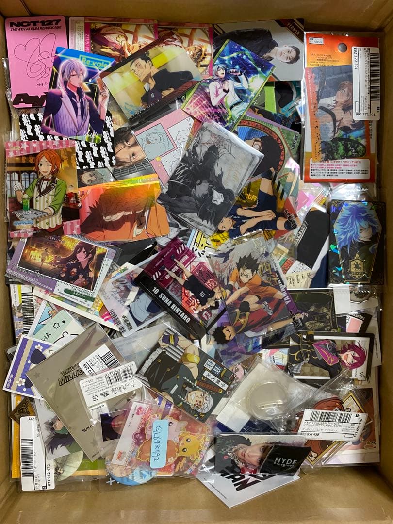 アニメグッズ ノンジャンル 雑貨　大量　まとめ売り　小物　薄物　他