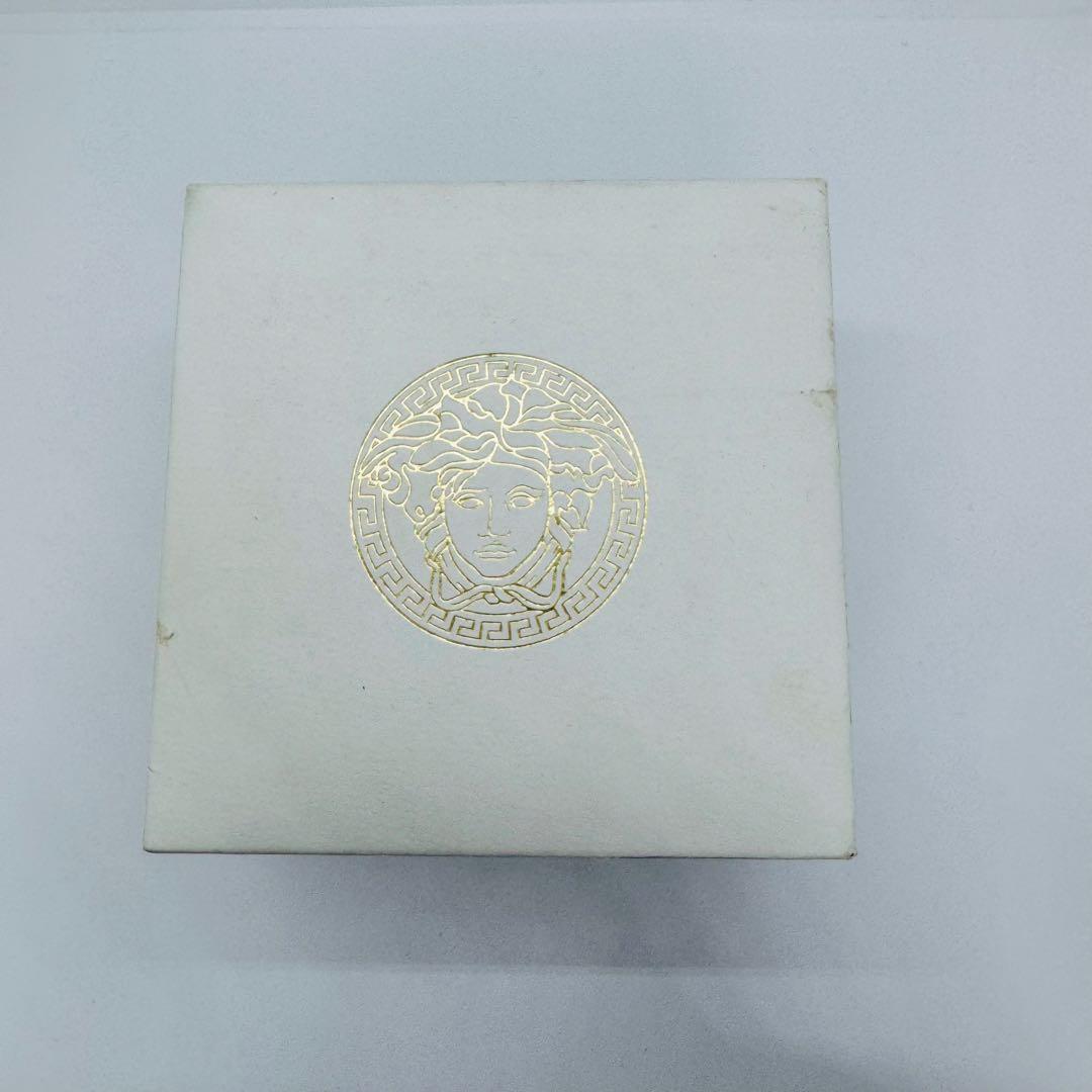 ✨VERSACE✨ヴェルサーチ✨クロノグラフ✨クォーツ✨シルバー文字盤✨腕時計✨