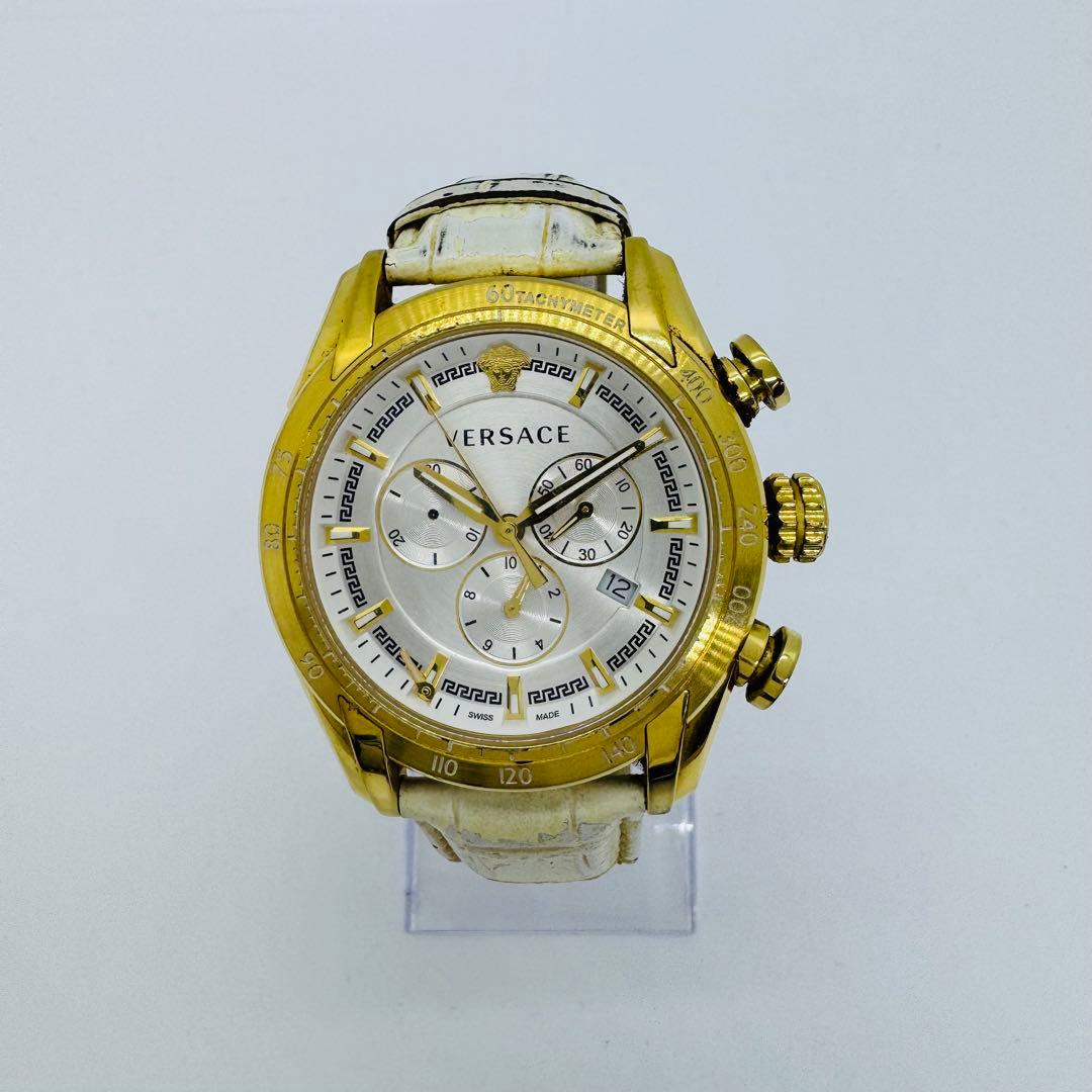 ✨VERSACE✨ヴェルサーチ✨クロノグラフ✨クォーツ✨シルバー文字盤✨腕時計✨