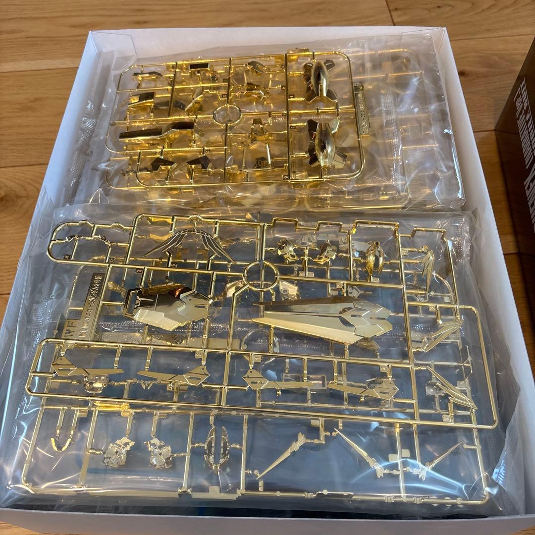 バンダイスピリッツ MG 1/100 ユニコーンガンダム 3号機 フェネクス …