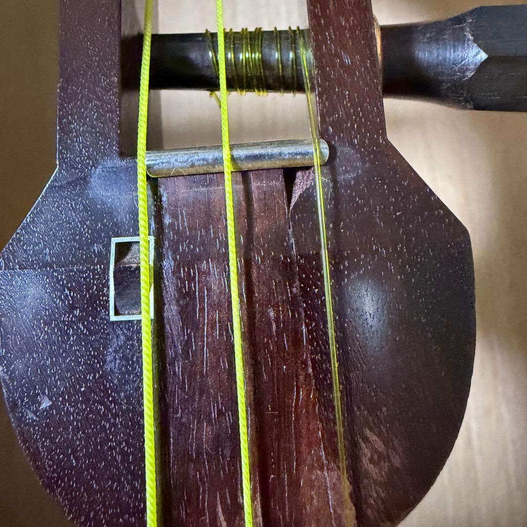 三味線 中棹 黒檀糸巻き 東さわり 撥 ハードケース付 民謡 地唄 管理No.9