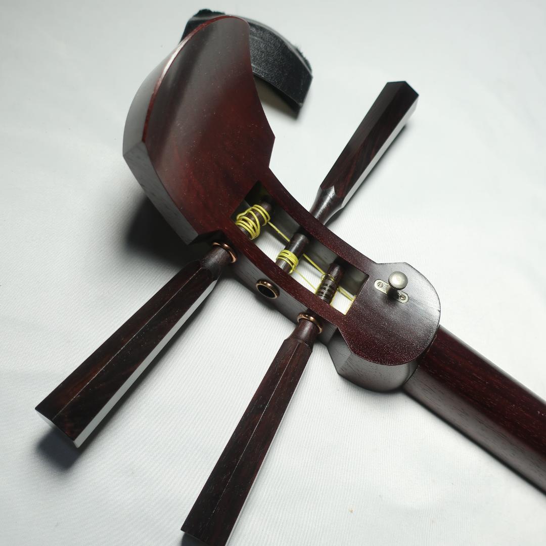 三味線 中棹 黒檀糸巻き 東さわり 撥 ハードケース付 民謡 地唄 管理No.9