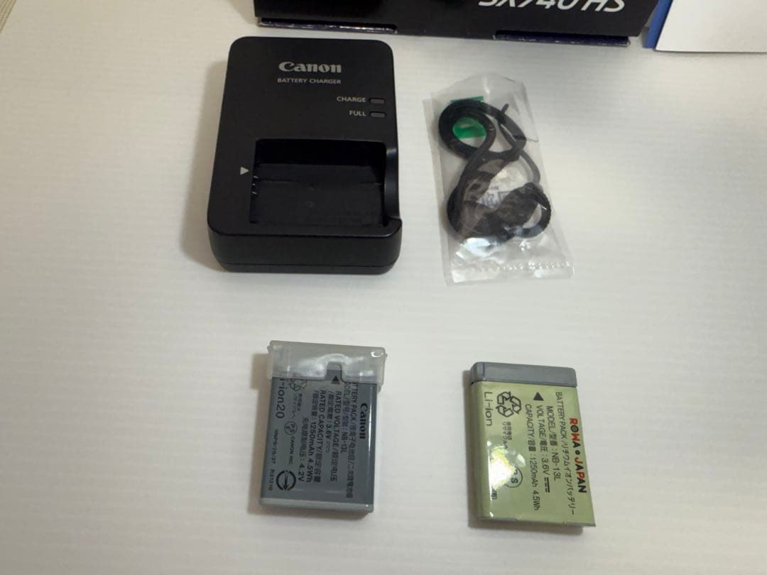 キヤノン Canon PowerShot SX740 HS ブラック　美品　中古