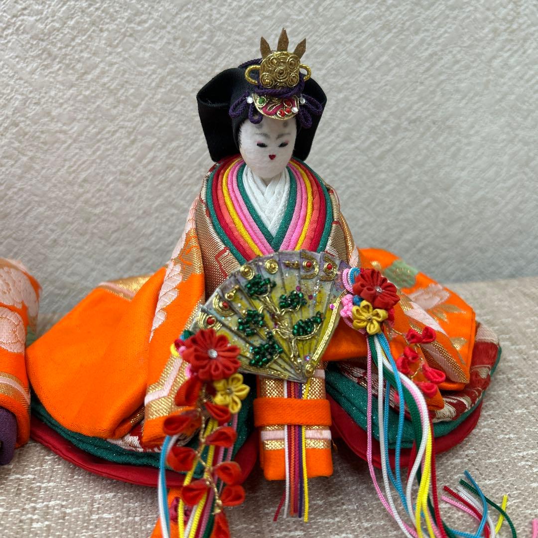 雛人形 オレンジ色 伝統的な雛祭り人形