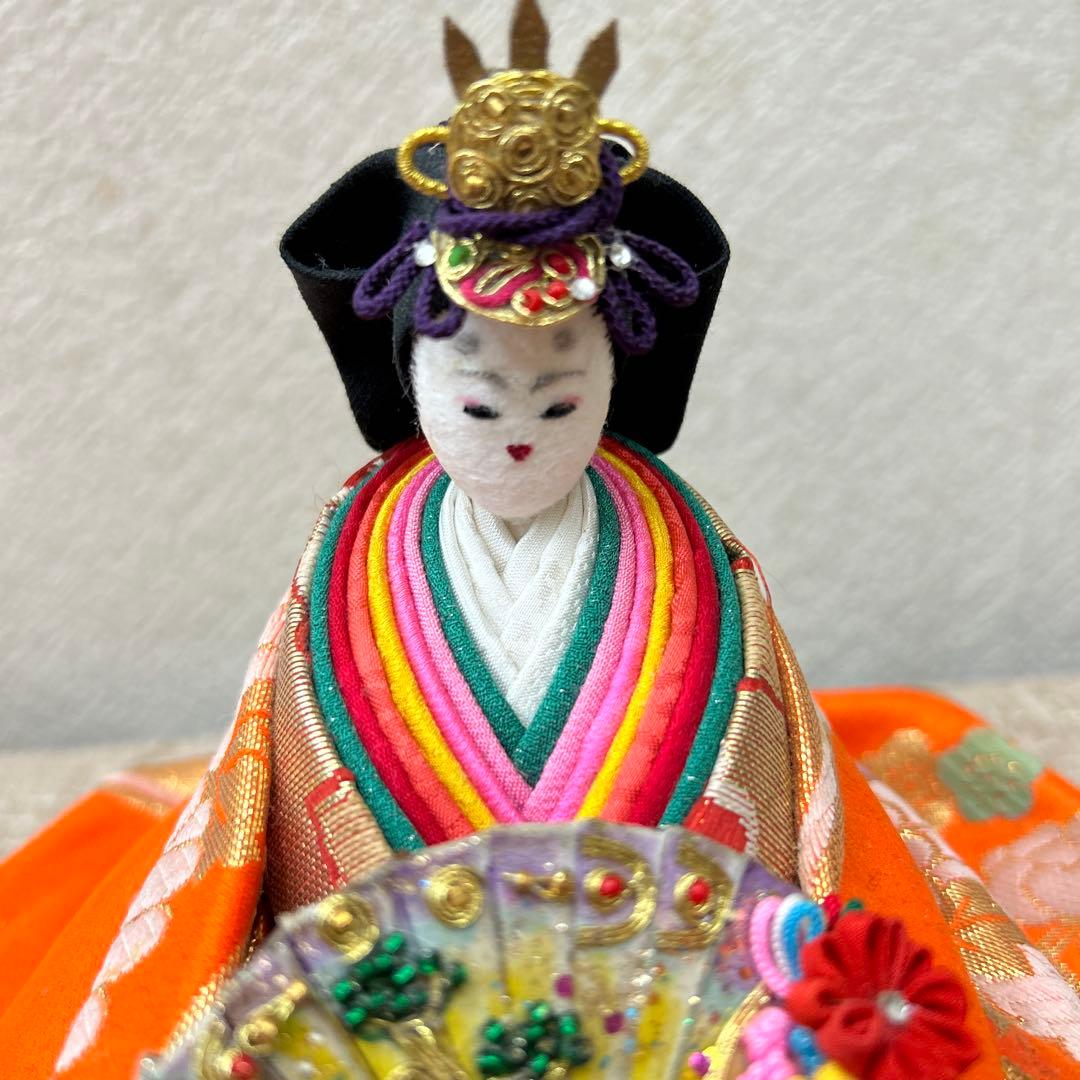雛人形 オレンジ色 伝統的な雛祭り人形