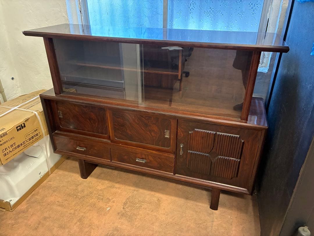 木製キャビネット　写真左　昭和レトロ