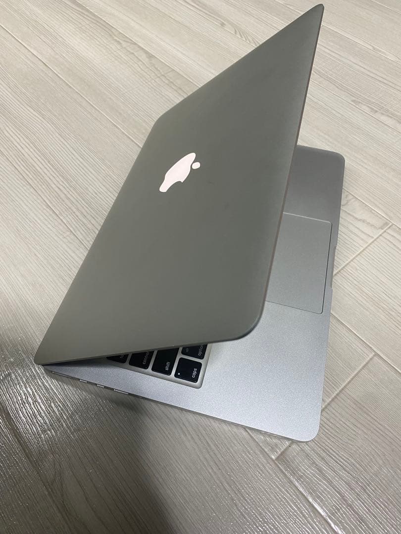 Mac Book Pro 13inch 8GB 128GB 箱付き