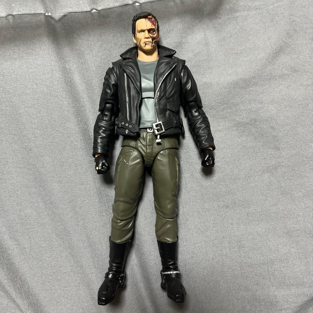 MAFEX ターミネーター t800