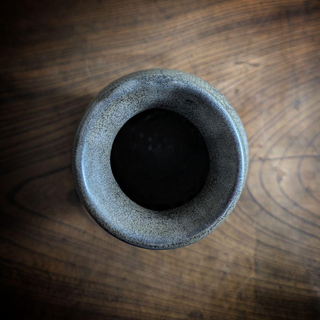 民藝　モダニズム 鉄釉花生　在銘 モダン　花器　花瓶　フラワーベース