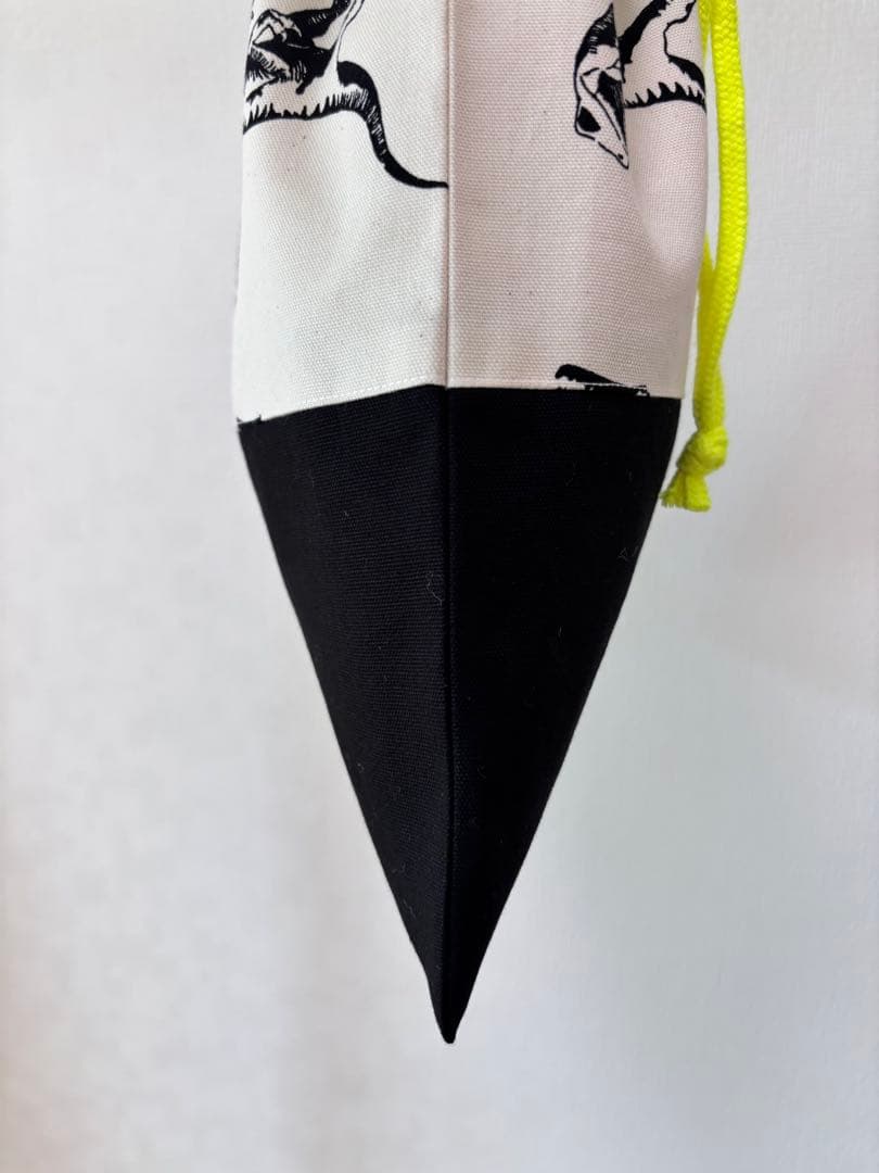 ネオンアクセント恐竜3点セット｜入学入園グッズ｜ループ付きレッスンバッグ