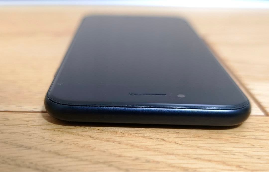 iPhone SE2 第2世代 iFace ケース付き ブラック SIMフリー