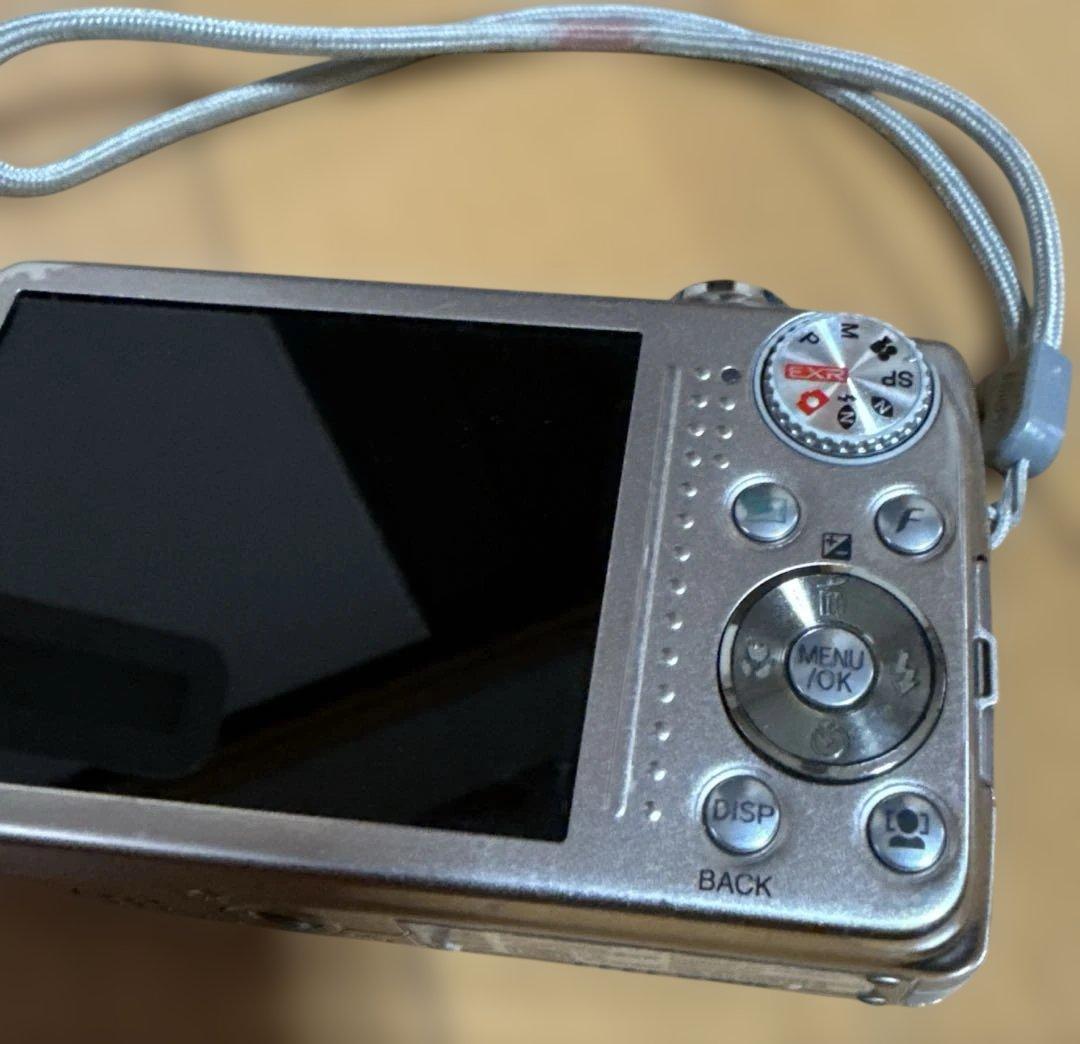FUJIFILM FinePix F80 EXR コンパクトデジカメ　ジャンク