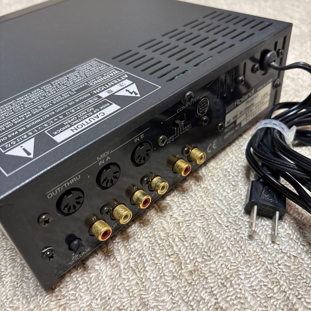 鍵盤楽器 Roland SC-88 Pro