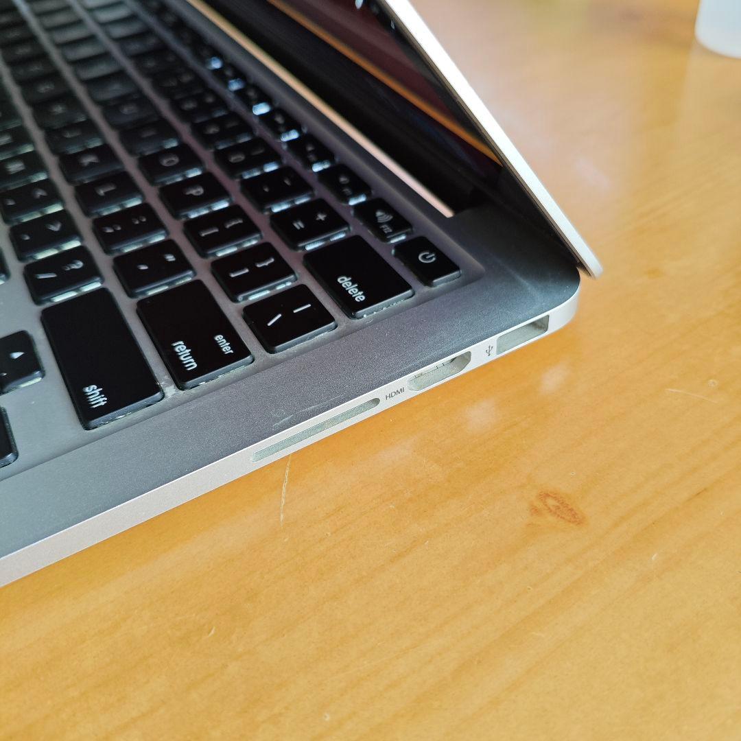【完動品】Macbook Pro 13インチ i5 8G バッテリー正常