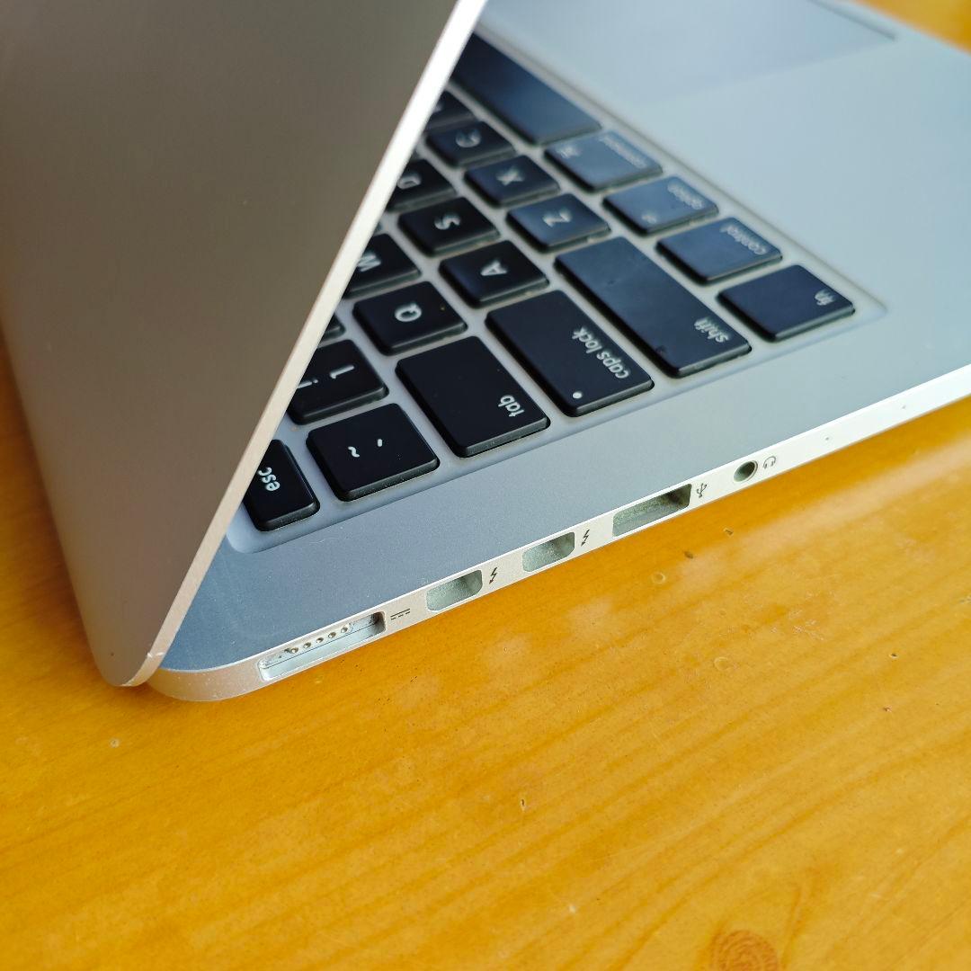 【完動品】Macbook Pro 13インチ i5 8G バッテリー正常