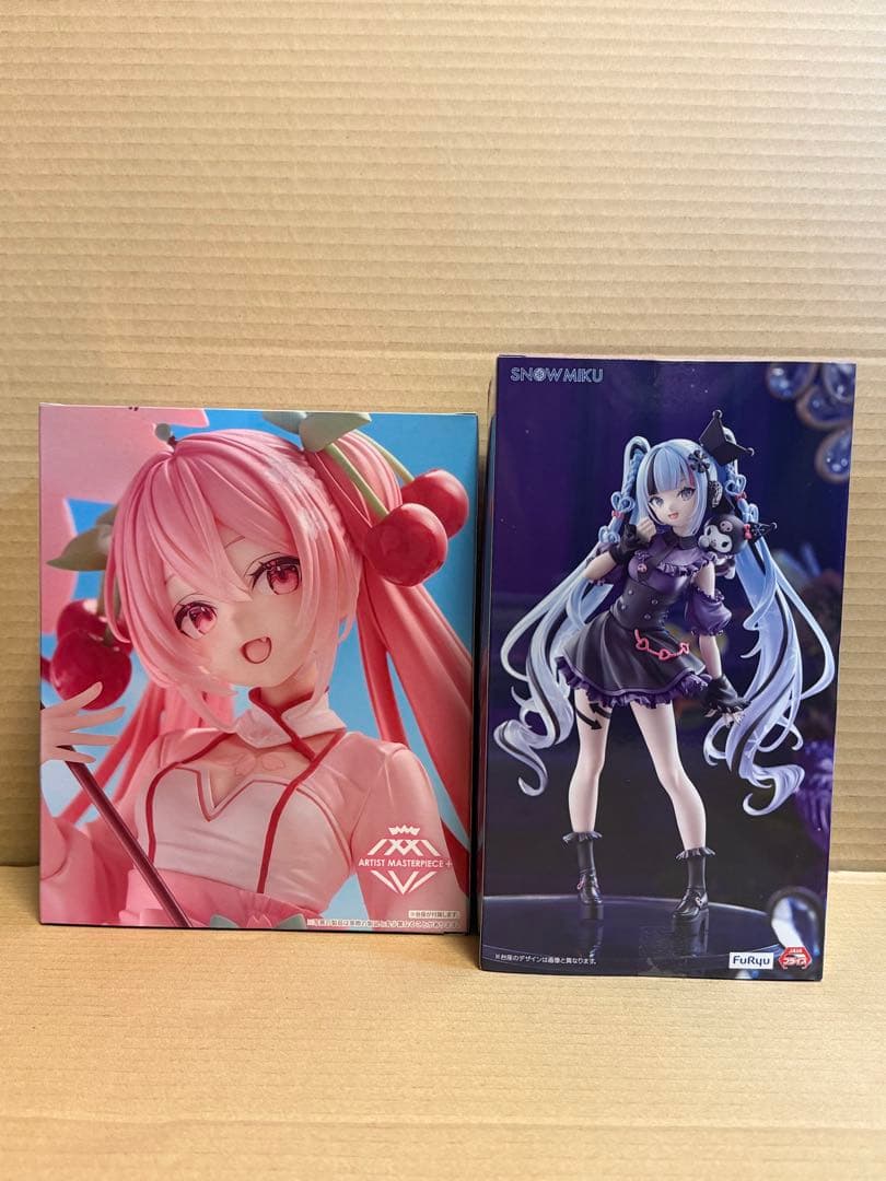初音ミク フィギュア　桜ミク ×1＆ 雪ミク× クロミ×2セット