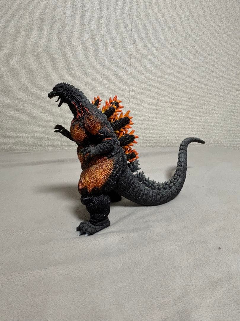 一番くじ a賞 バーニングゴジラ 香港上陸