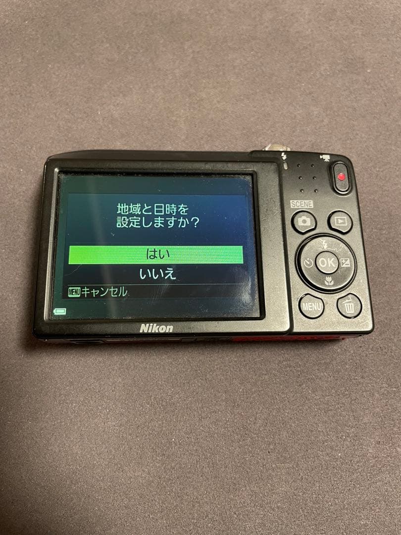 Nikon COOLPIX 赤　A100【本体のみ】