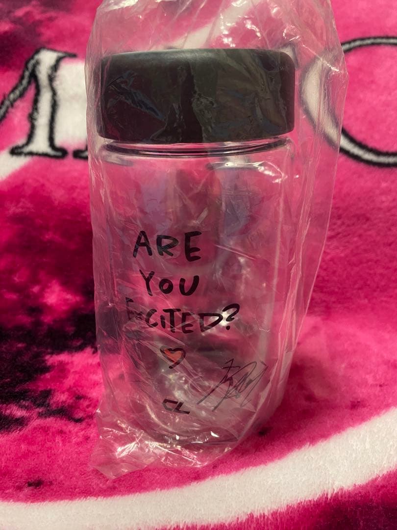 直筆サイン入りクリアボトル　KAZUKI