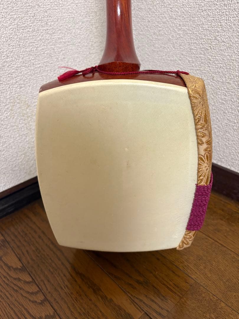三味線本体 木製 3弦 四角形【破れなし】