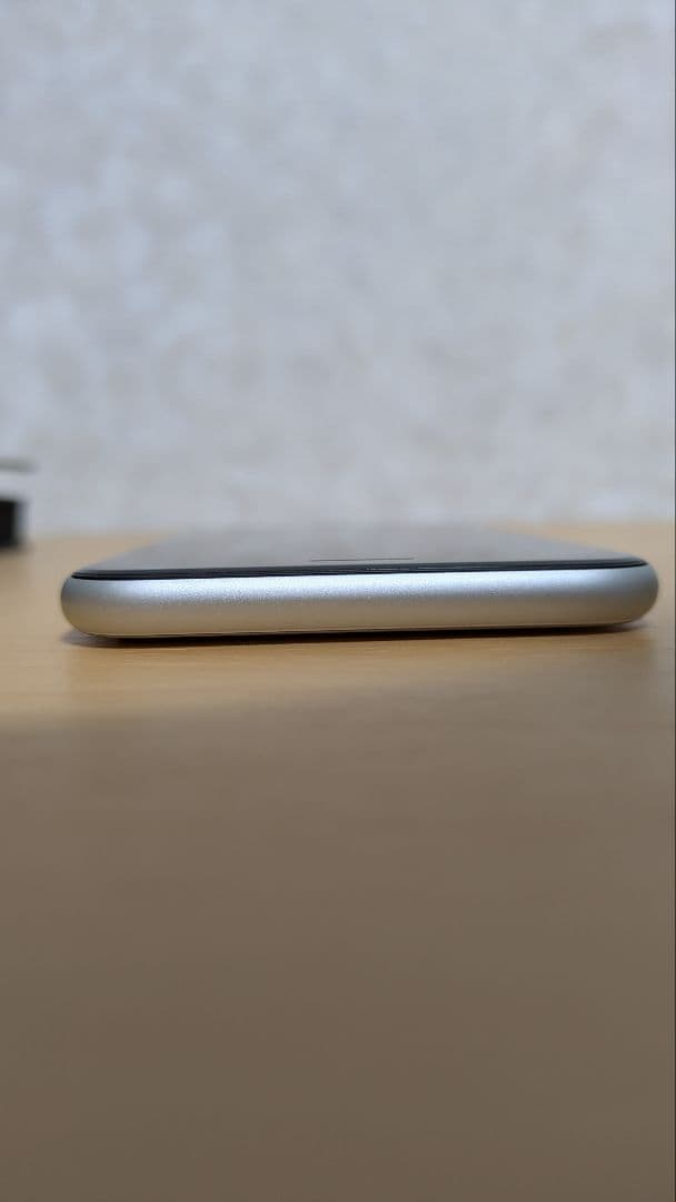 【豪華オマケ付き】iPhone SE （第二世代） ホワイト