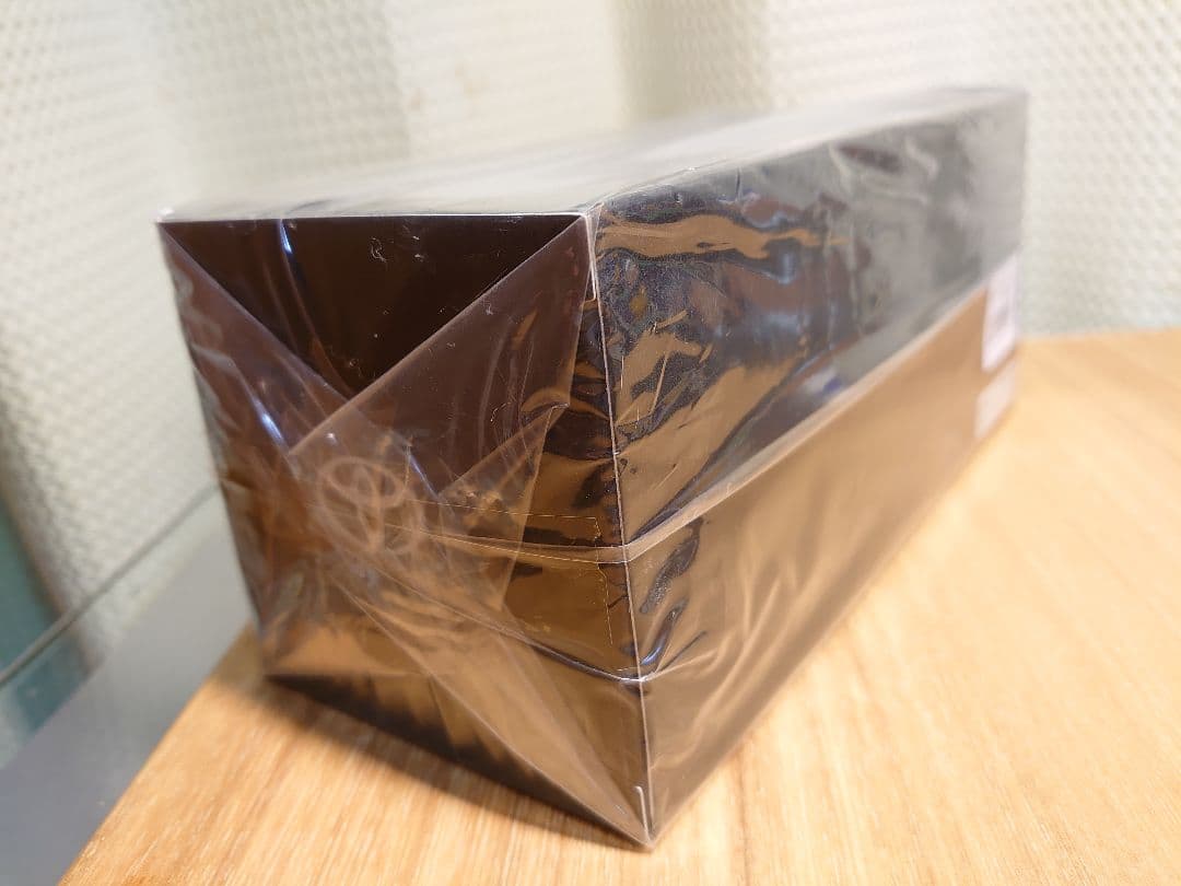 ☆【新品】ヤリスクロス　ブラックマイカ×ホワイトパール　カラーサンプル
