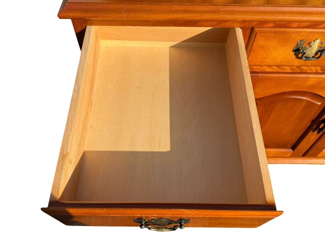 ◯横浜ダニエル GMIK22 食器棚 飾り棚 カップボード アーリー