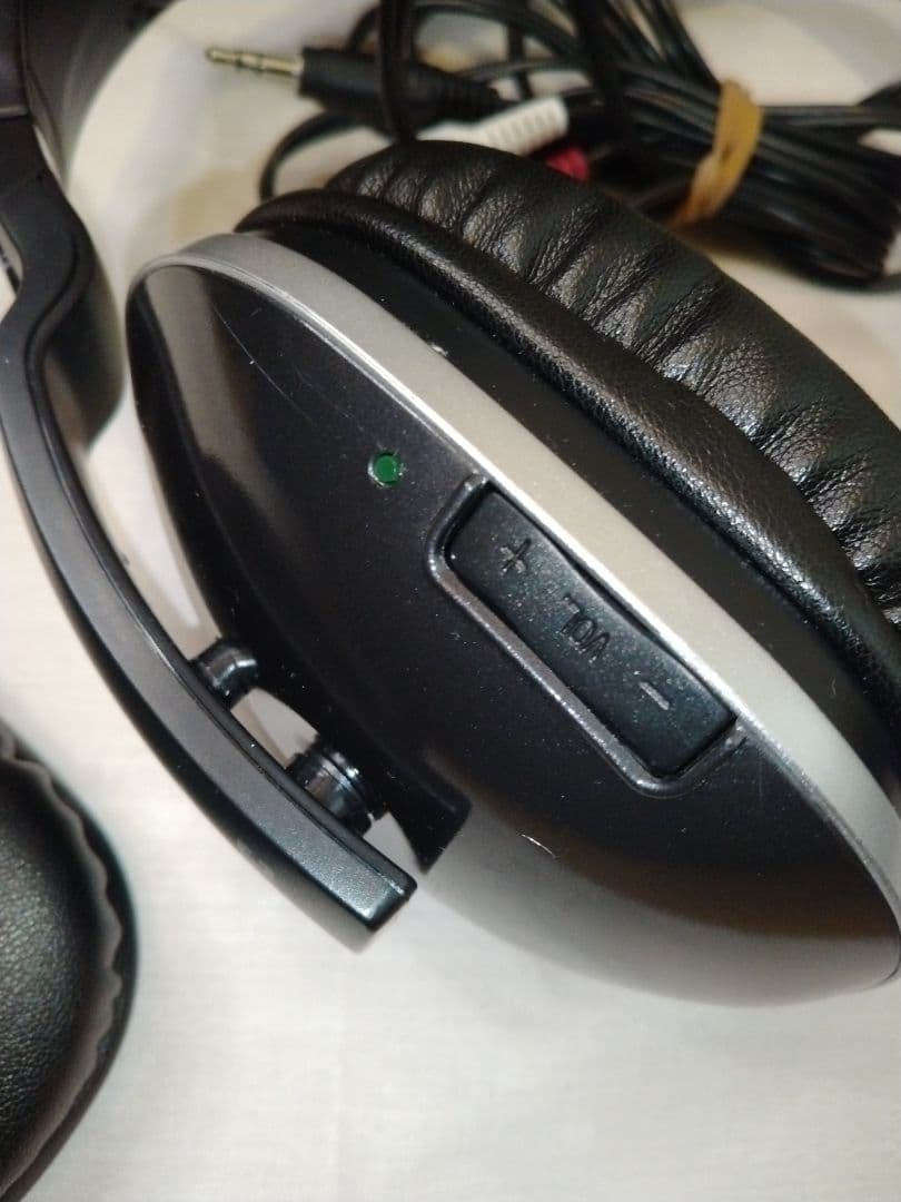 JVC ワイヤレスヘッドホン HA-WD100B　便利です。