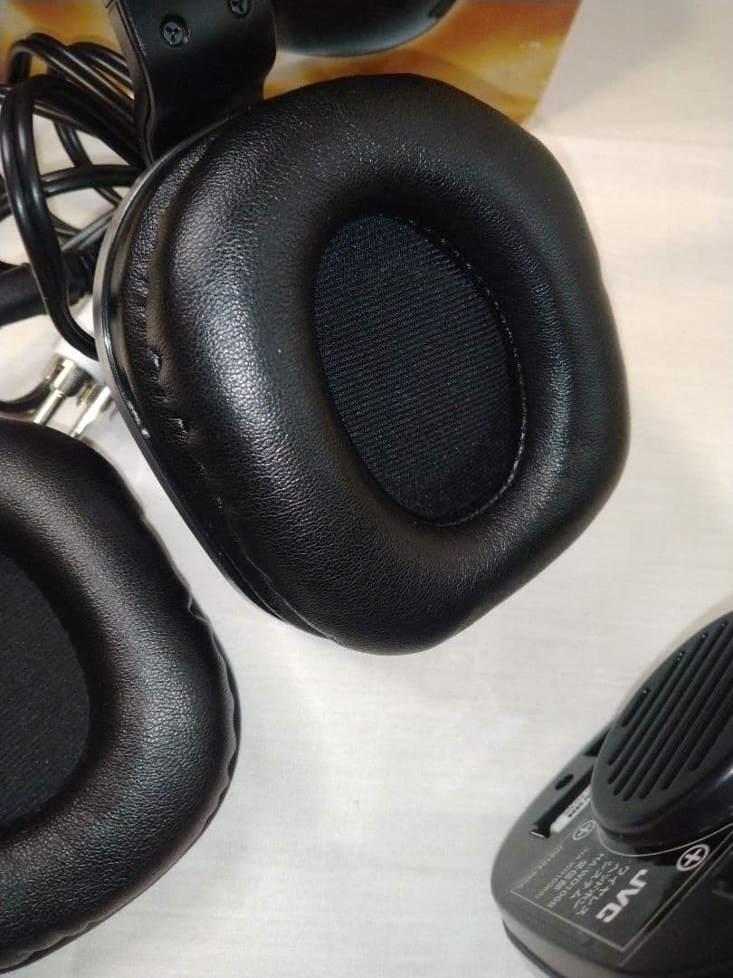 JVC ワイヤレスヘッドホン HA-WD100B　便利です。