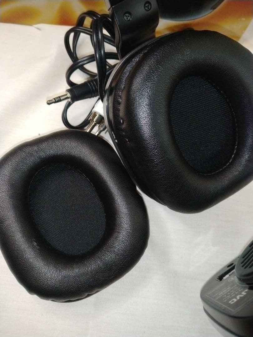 JVC ワイヤレスヘッドホン HA-WD100B　便利です。