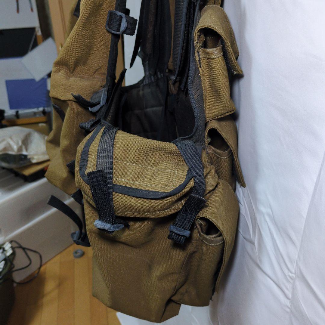 南アフリカ国防軍払い下げ品　SADF　 P83 タクティカルベスト　レア品