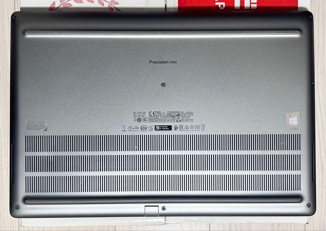 DELL PRECISION 7560 i7 32GB/SSD:1.40TB』