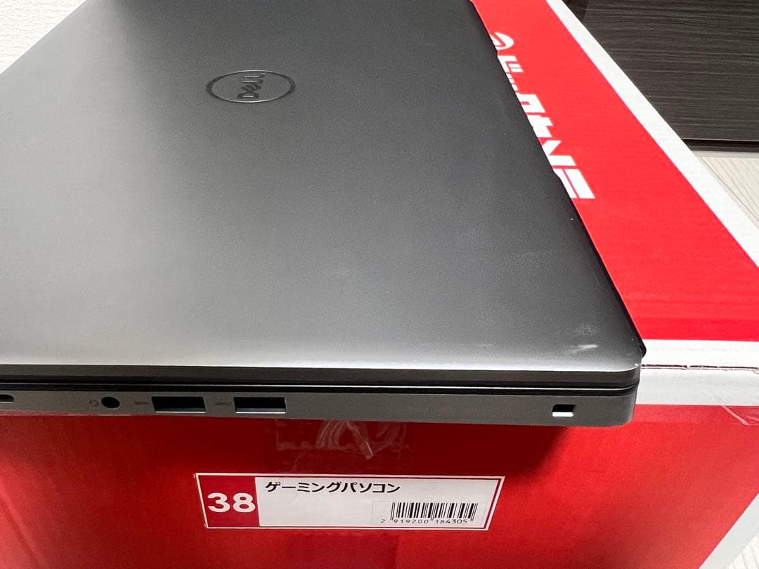 DELL PRECISION 7560 i7 32GB/SSD:1.40TB』