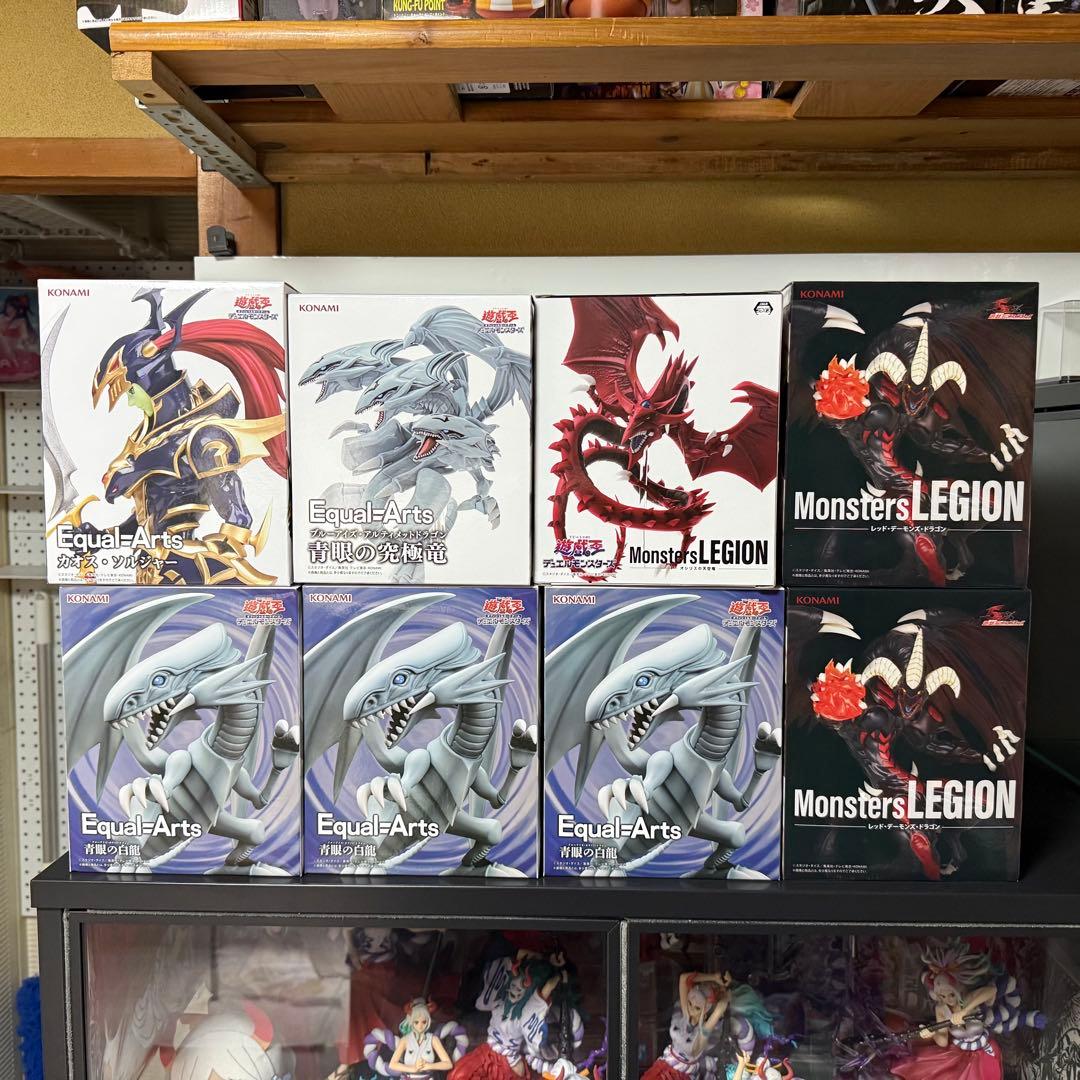 KONAMI 遊戯王 フィギュア　ブルーアイズ　アルティメットドラゴン