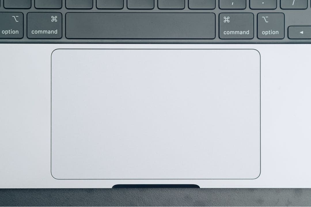 MacBook Pro M1 Pro 14インチ / 16GB / 1TB