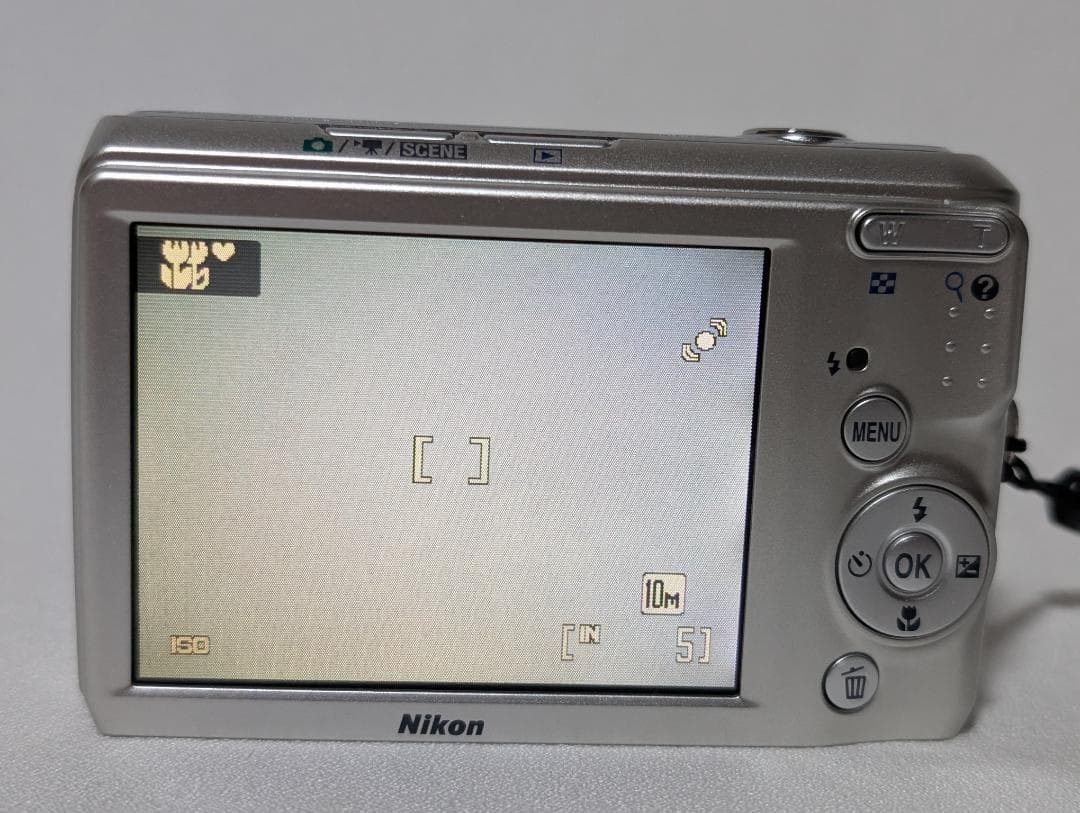 Nikon COOLPIX L20 コンパクカメラ コンデジ デジカメ