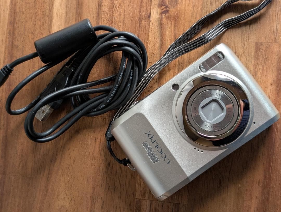 Nikon COOLPIX L20 コンパクカメラ コンデジ デジカメ