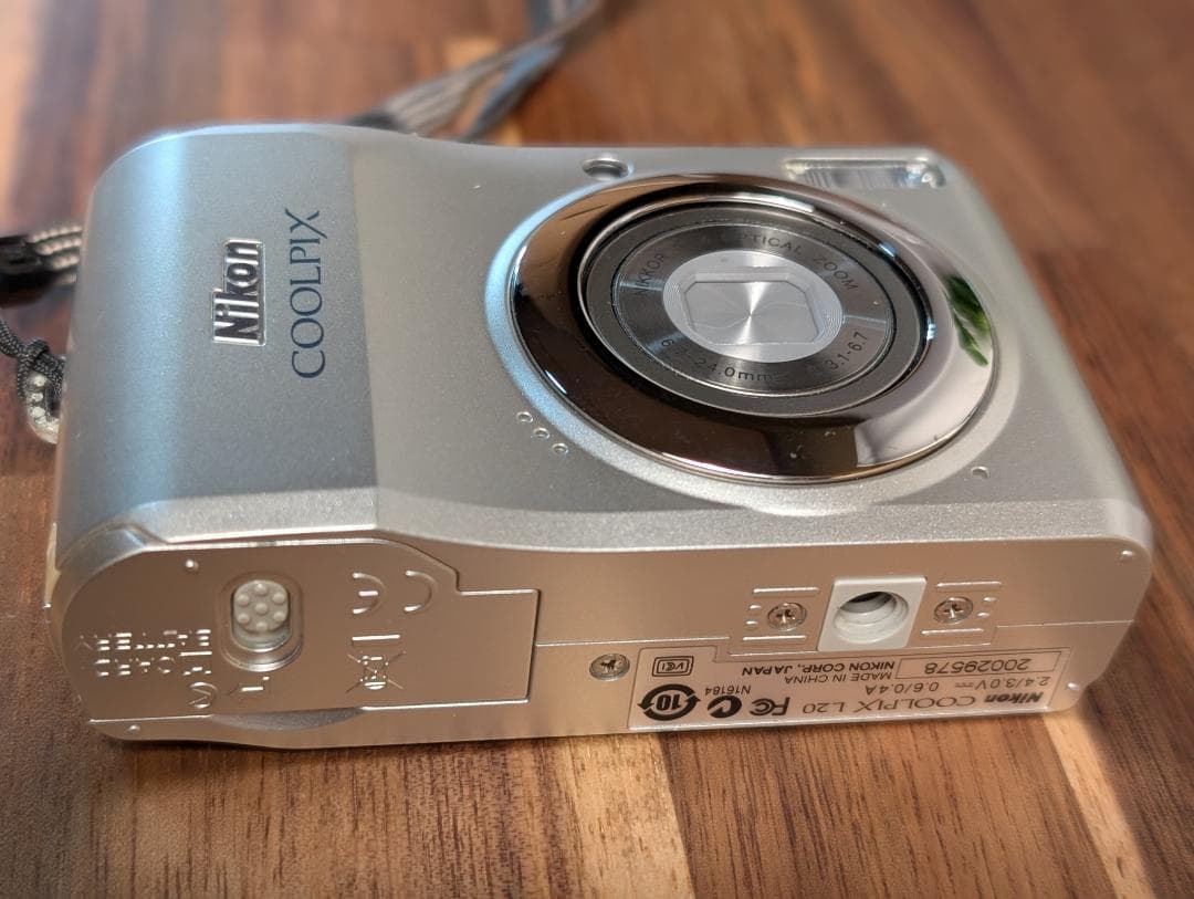 Nikon COOLPIX L20 コンパクカメラ コンデジ デジカメ