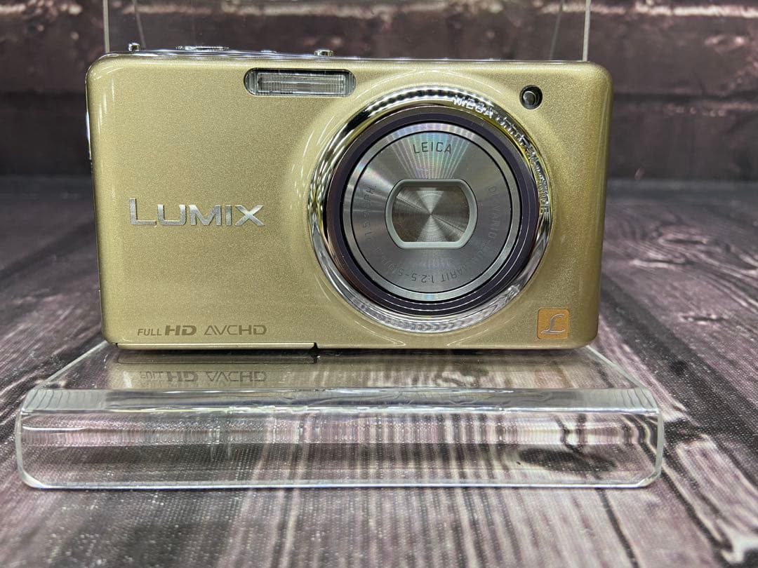 動作品　Panasonic LUMIX FX77 ゴールド　デジタルカメラ