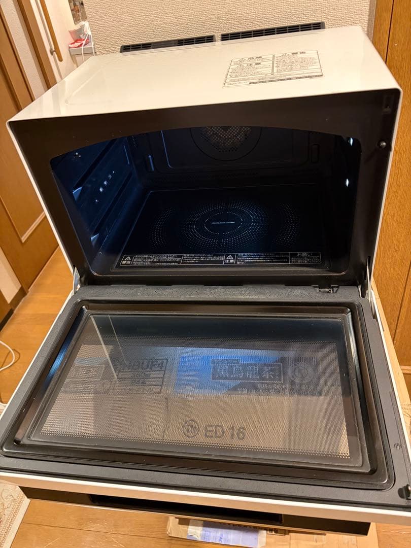 東芝過熱水蒸気石窯オーブンレンジ 　　　　　　　　　ER-SD3000(W)