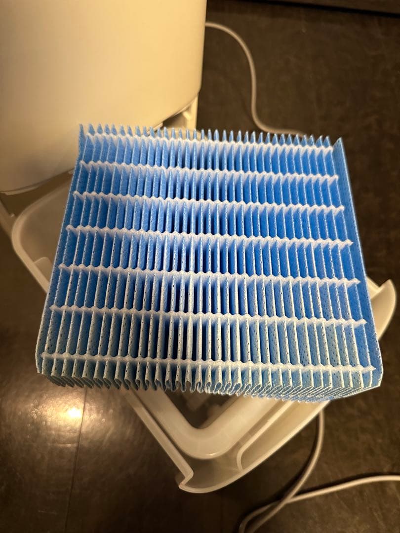 SHARP　加熱気化式加湿器　HV-R55-W