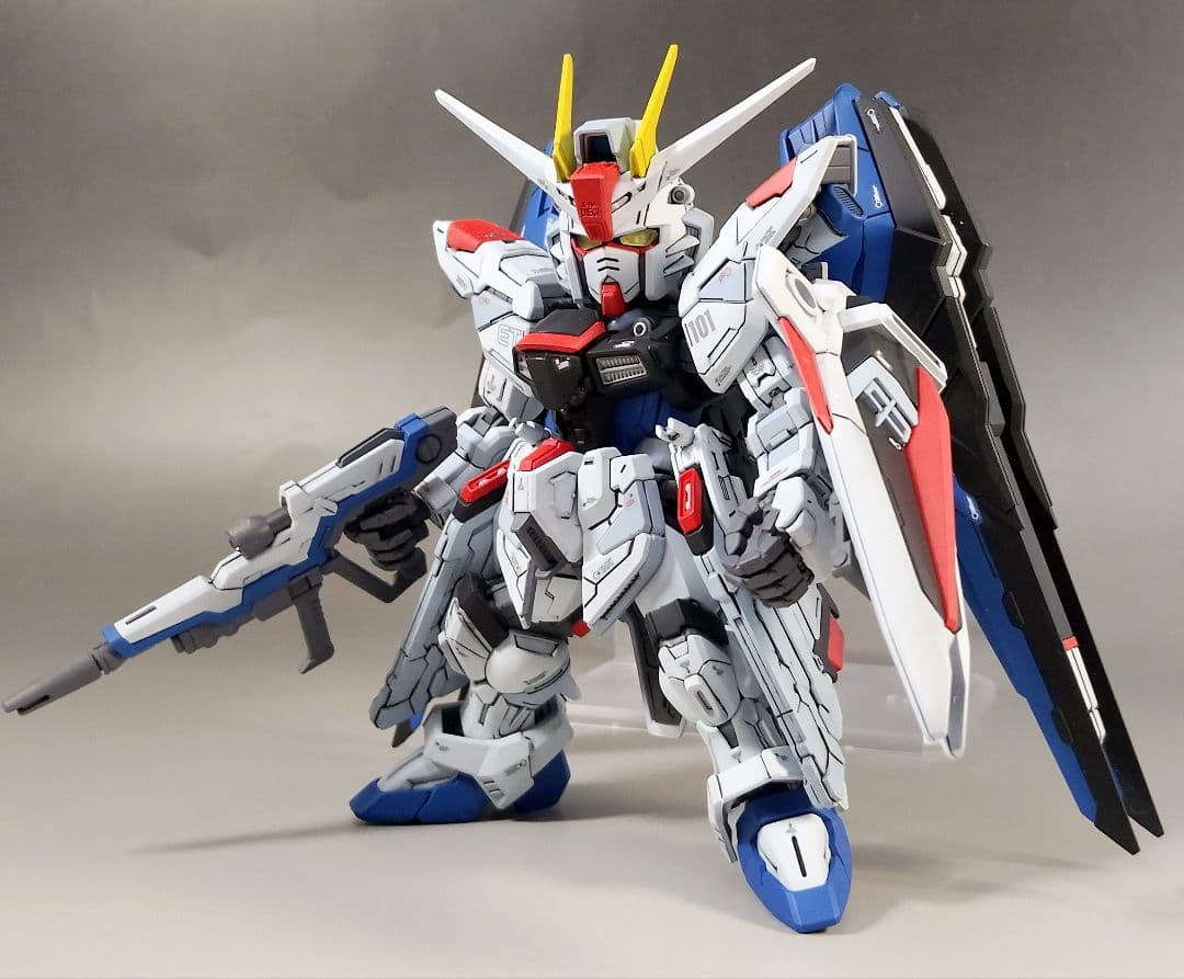 MGSD フリーダムガンダム 改修 全塗装 完成品 キラ・ヤマト