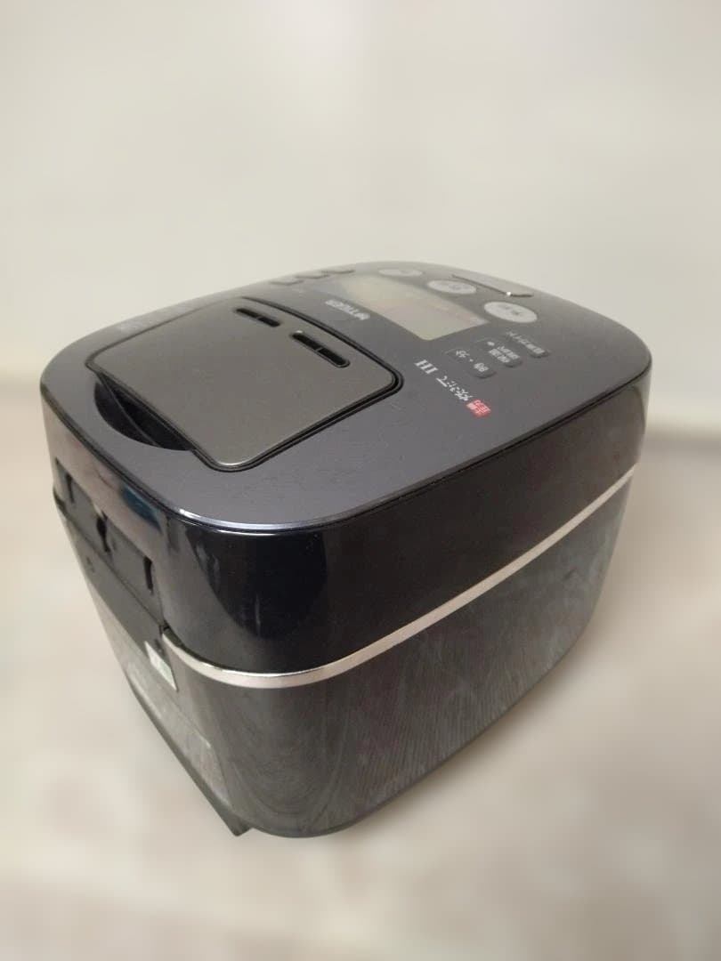 ゆ*マ様 【本土鍋】タイガー 圧力IH炊飯器 JKX-V101 5.5合 201