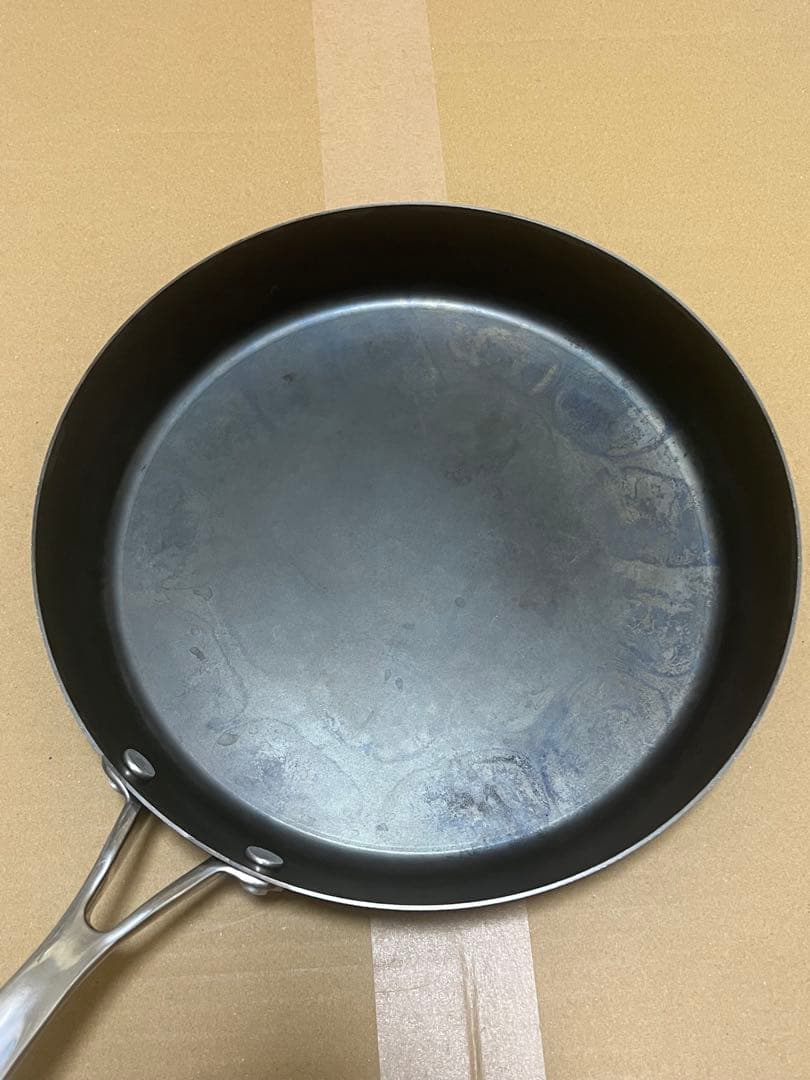 涅　IH対応窒化鉄フライパン24cm(フタ付き）