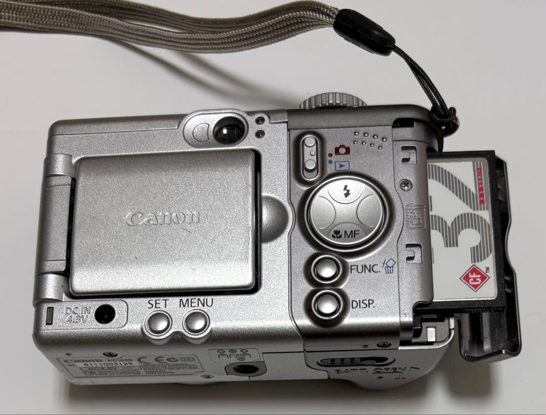 IXY DIGITAL320（Power Shot A80）コンパクトデジカメ