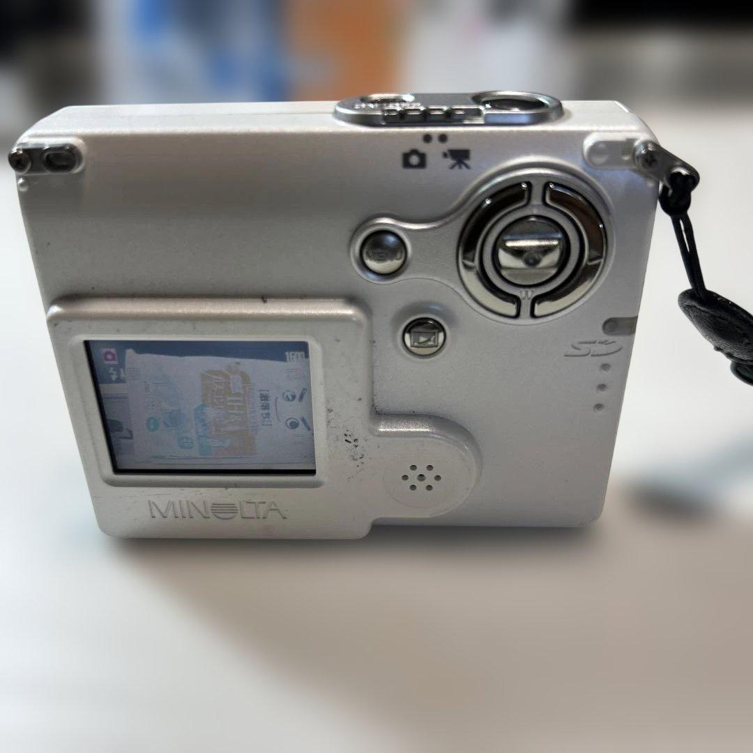 MINOLTA DiMAGE X20 コンパクトデジタルカメラ