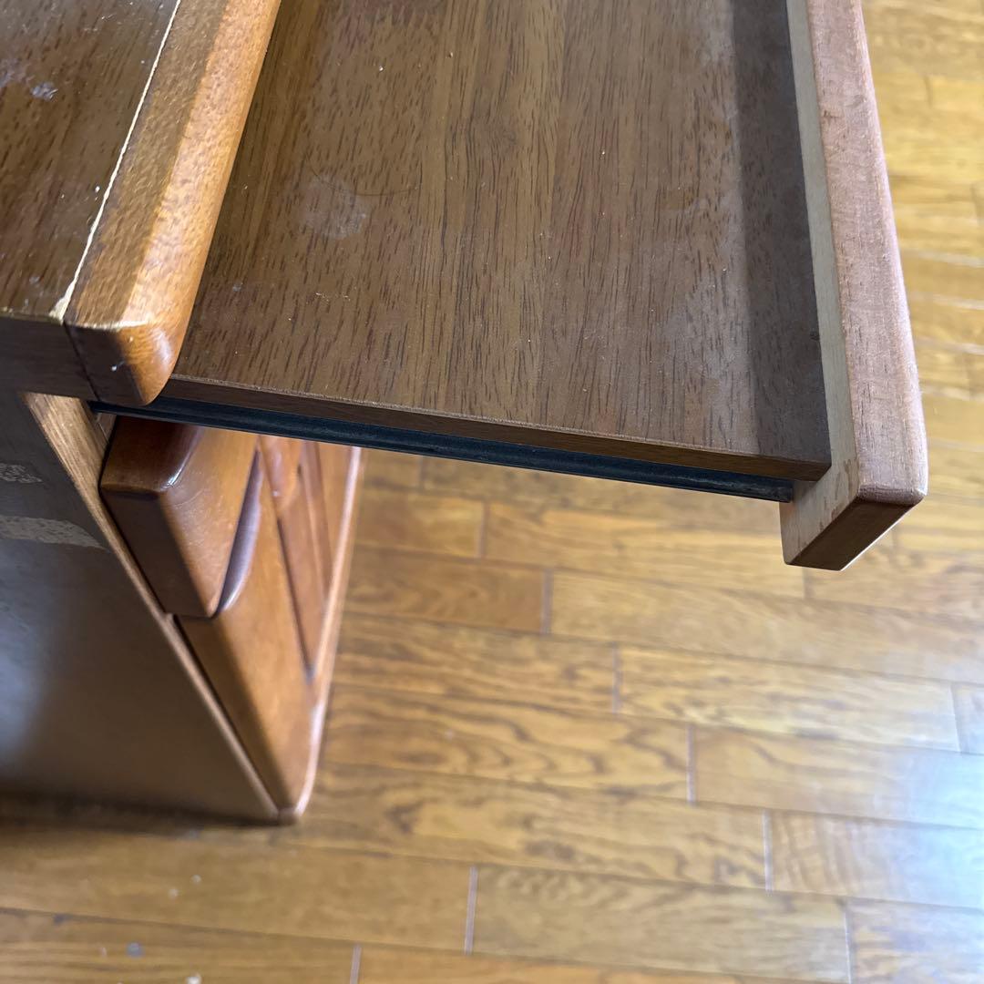 木製クラシックキャビネット幅127cm